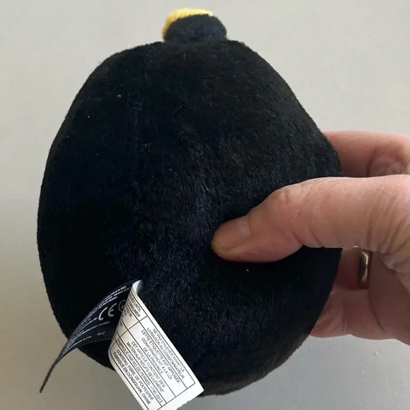 Angry Birds Red Plush Kids Purse and Black Bomb 2010 Commonwealth Stuffed Toy - Picture 9 of 11